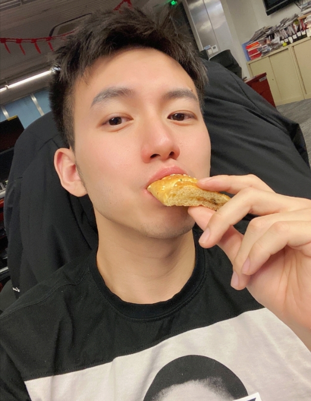 绝世大冤种的第二张照片--基隆王婆说媒